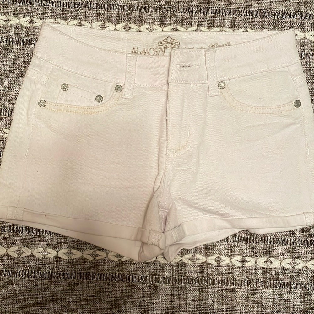 Almost Famous White Jean Shorts Size 1